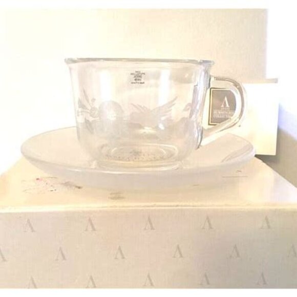 Avon Vintage Hummingbird Crystal Dinning Set - Picture 6 of 7